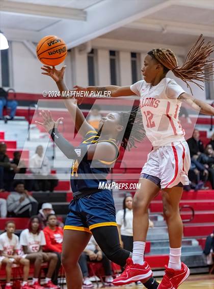 Thumbnail 2 in Cape Fear @ Seventy-First photogallery.