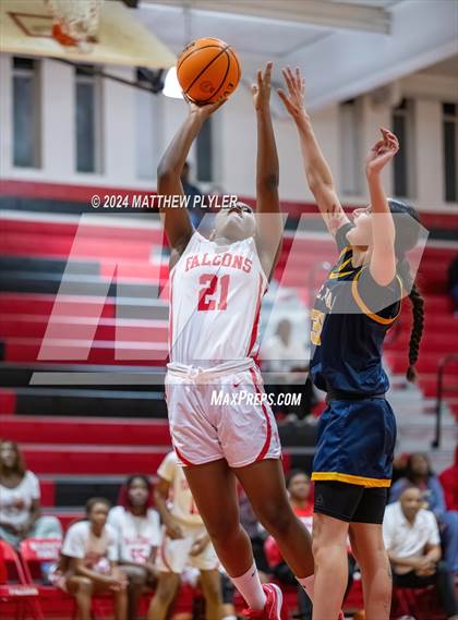 Thumbnail 3 in Cape Fear @ Seventy-First photogallery.