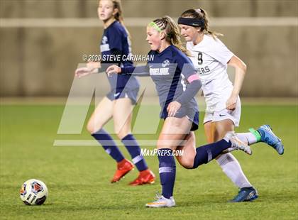 Thumbnail 2 in Pine View vs. Ridgeline (UHSAA 4A Semi-Final) photogallery.