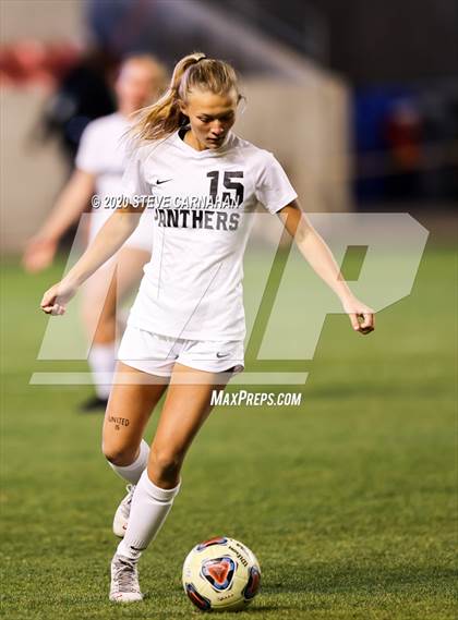 Thumbnail 3 in Pine View vs. Ridgeline (UHSAA 4A Semi-Final) photogallery.