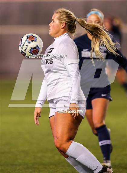 Thumbnail 2 in Pine View vs. Ridgeline (UHSAA 4A Semi-Final) photogallery.
