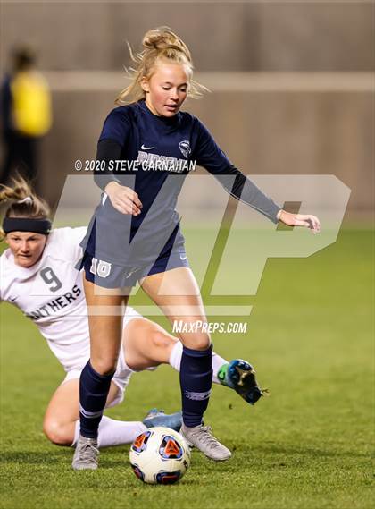Thumbnail 3 in Pine View vs. Ridgeline (UHSAA 4A Semi-Final) photogallery.