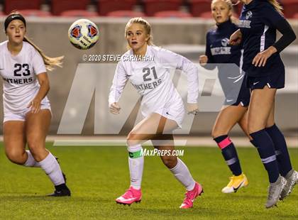 Thumbnail 3 in Pine View vs. Ridgeline (UHSAA 4A Semi-Final) photogallery.