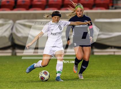 Thumbnail 3 in Pine View vs. Ridgeline (UHSAA 4A Semi-Final) photogallery.