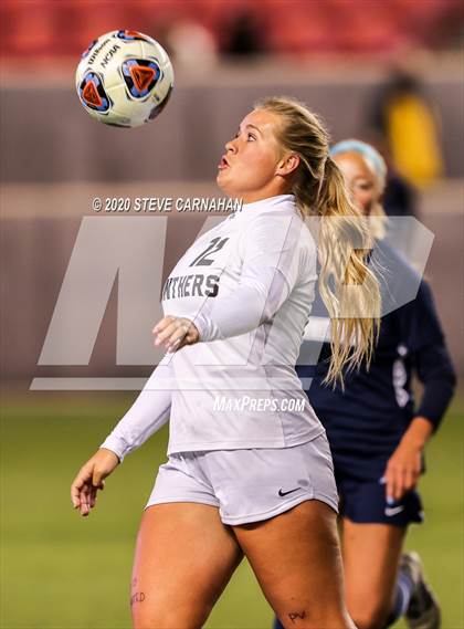 Thumbnail 3 in Pine View vs. Ridgeline (UHSAA 4A Semi-Final) photogallery.
