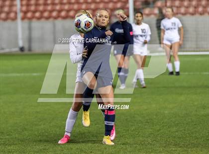 Thumbnail 3 in Pine View vs. Ridgeline (UHSAA 4A Semi-Final) photogallery.