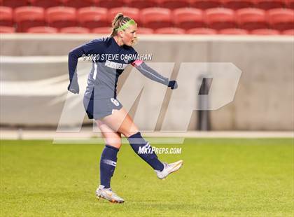Thumbnail 3 in Pine View vs. Ridgeline (UHSAA 4A Semi-Final) photogallery.