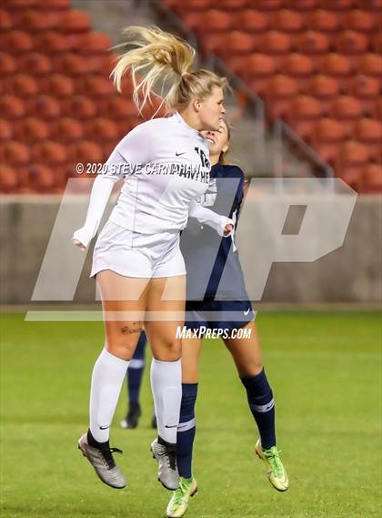 Thumbnail 3 in Pine View vs. Ridgeline (UHSAA 4A Semi-Final) photogallery.