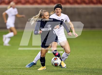 Thumbnail 3 in Pine View vs. Ridgeline (UHSAA 4A Semi-Final) photogallery.