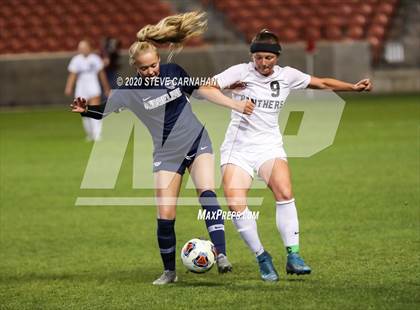 Thumbnail 3 in Pine View vs. Ridgeline (UHSAA 4A Semi-Final) photogallery.