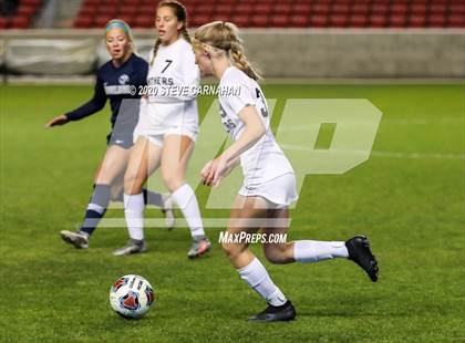 Thumbnail 2 in Pine View vs. Ridgeline (UHSAA 4A Semi-Final) photogallery.