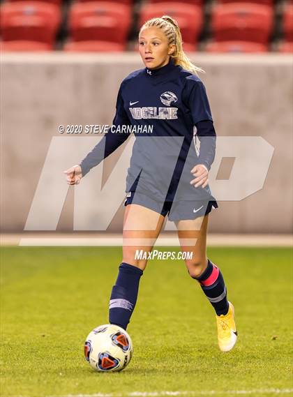 Thumbnail 1 in Pine View vs. Ridgeline (UHSAA 4A Semi-Final) photogallery.