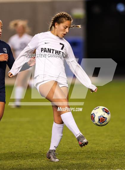 Thumbnail 2 in Pine View vs. Ridgeline (UHSAA 4A Semi-Final) photogallery.