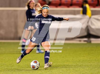 Thumbnail 3 in Pine View vs. Ridgeline (UHSAA 4A Semi-Final) photogallery.