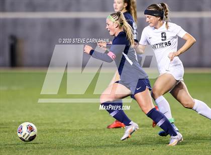 Thumbnail 3 in Pine View vs. Ridgeline (UHSAA 4A Semi-Final) photogallery.