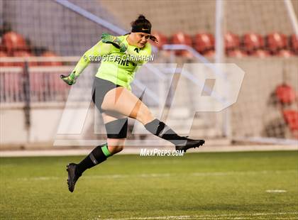 Thumbnail 3 in Pine View vs. Ridgeline (UHSAA 4A Semi-Final) photogallery.