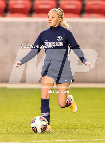 Thumbnail 2 in Pine View vs. Ridgeline (UHSAA 4A Semi-Final) photogallery.