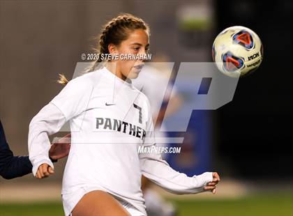 Thumbnail 3 in Pine View vs. Ridgeline (UHSAA 4A Semi-Final) photogallery.