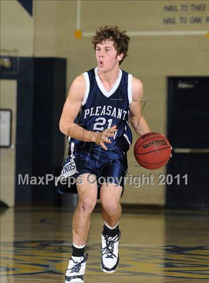 Thumbnail 1 in Pleasant Valley vs. McClatchy (Trojan Toss-Up) photogallery.