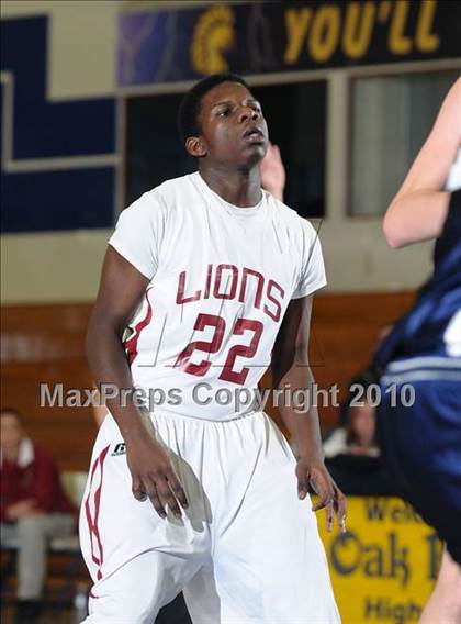 Thumbnail 2 in Pleasant Valley vs. McClatchy (Trojan Toss-Up) photogallery.