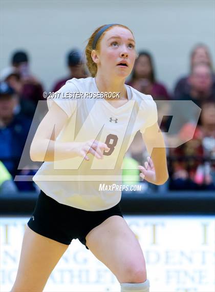 Thumbnail 2 in Needville vs. Devine (UIL 4A Regional Semi-Finals) photogallery.
