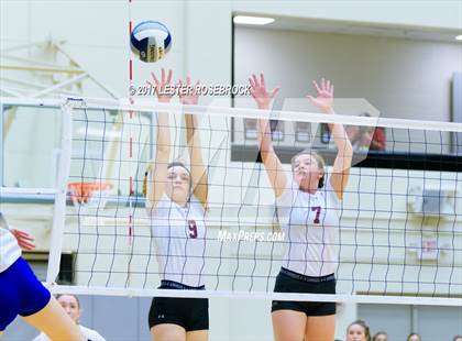 Thumbnail 3 in Needville vs. Devine (UIL 4A Regional Semi-Finals) photogallery.