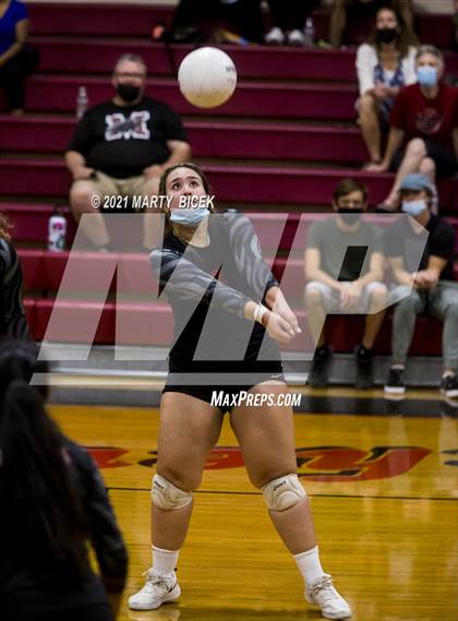 Thumbnail 1 in Gregori @ Modesto photogallery.