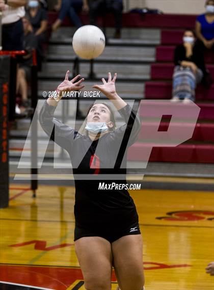 Thumbnail 1 in Gregori @ Modesto photogallery.