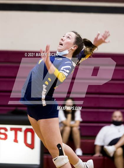 Thumbnail 3 in Gregori @ Modesto photogallery.