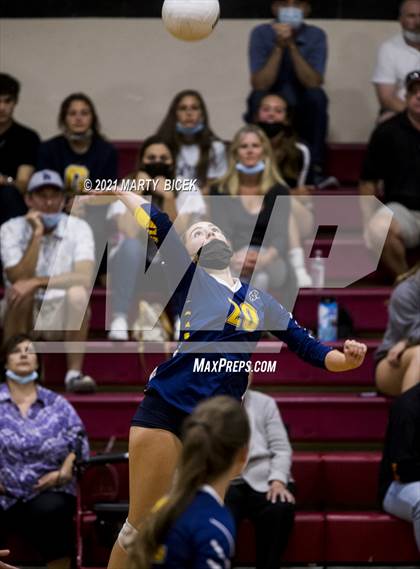 Thumbnail 1 in Gregori @ Modesto photogallery.