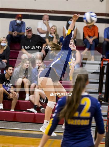 Thumbnail 1 in Gregori @ Modesto photogallery.