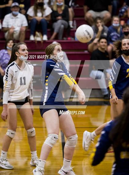 Thumbnail 2 in Gregori @ Modesto photogallery.