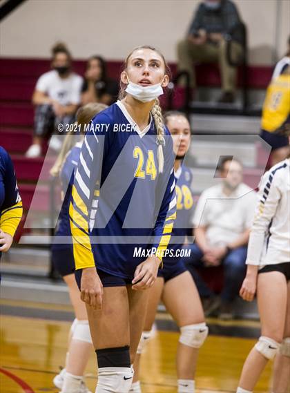 Thumbnail 1 in Gregori @ Modesto photogallery.