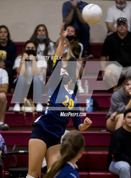 Thumbnail 2 in Gregori @ Modesto photogallery.