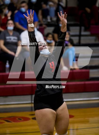 Thumbnail 1 in Gregori @ Modesto photogallery.