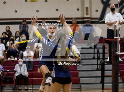 Thumbnail 1 in Gregori @ Modesto photogallery.