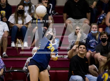 Thumbnail 2 in Gregori @ Modesto photogallery.
