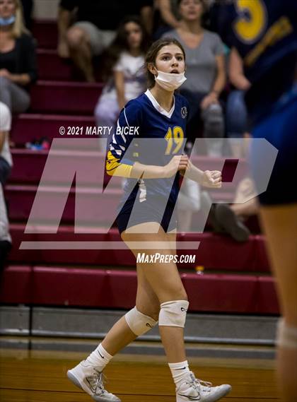Thumbnail 2 in Gregori @ Modesto photogallery.