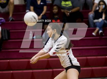Thumbnail 1 in Gregori @ Modesto photogallery.