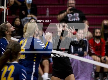 Thumbnail 2 in Gregori @ Modesto photogallery.
