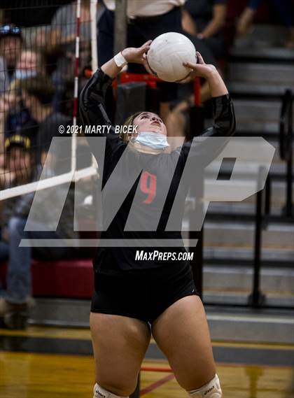 Thumbnail 3 in Gregori @ Modesto photogallery.