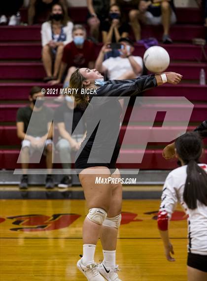 Thumbnail 1 in Gregori @ Modesto photogallery.