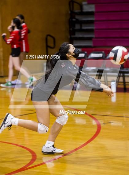 Thumbnail 1 in Gregori @ Modesto photogallery.