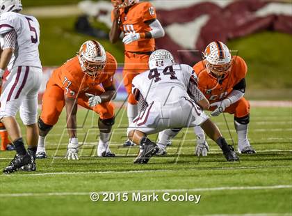 Thumbnail 2 in Cameron Yoe vs. Teague (UIL D3 Quarterfinal) photogallery.