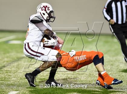 Thumbnail 3 in Cameron Yoe vs. Teague (UIL D3 Quarterfinal) photogallery.