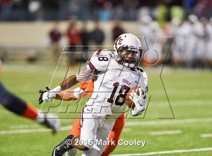 Thumbnail 1 in Cameron Yoe vs. Teague (UIL D3 Quarterfinal) photogallery.