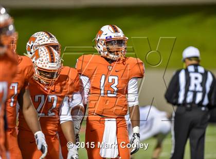 Thumbnail 1 in Cameron Yoe vs. Teague (UIL D3 Quarterfinal) photogallery.