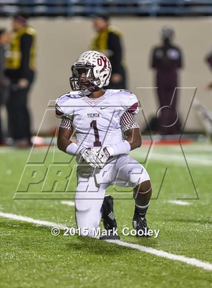 Thumbnail 1 in Cameron Yoe vs. Teague (UIL D3 Quarterfinal) photogallery.