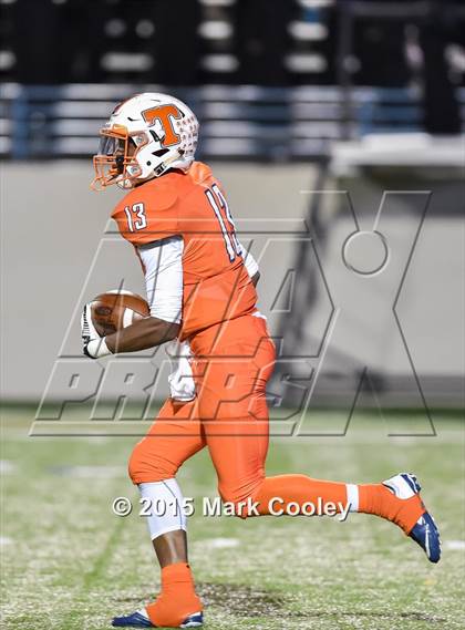 Thumbnail 2 in Cameron Yoe vs. Teague (UIL D3 Quarterfinal) photogallery.