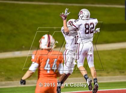 Thumbnail 3 in Cameron Yoe vs. Teague (UIL D3 Quarterfinal) photogallery.